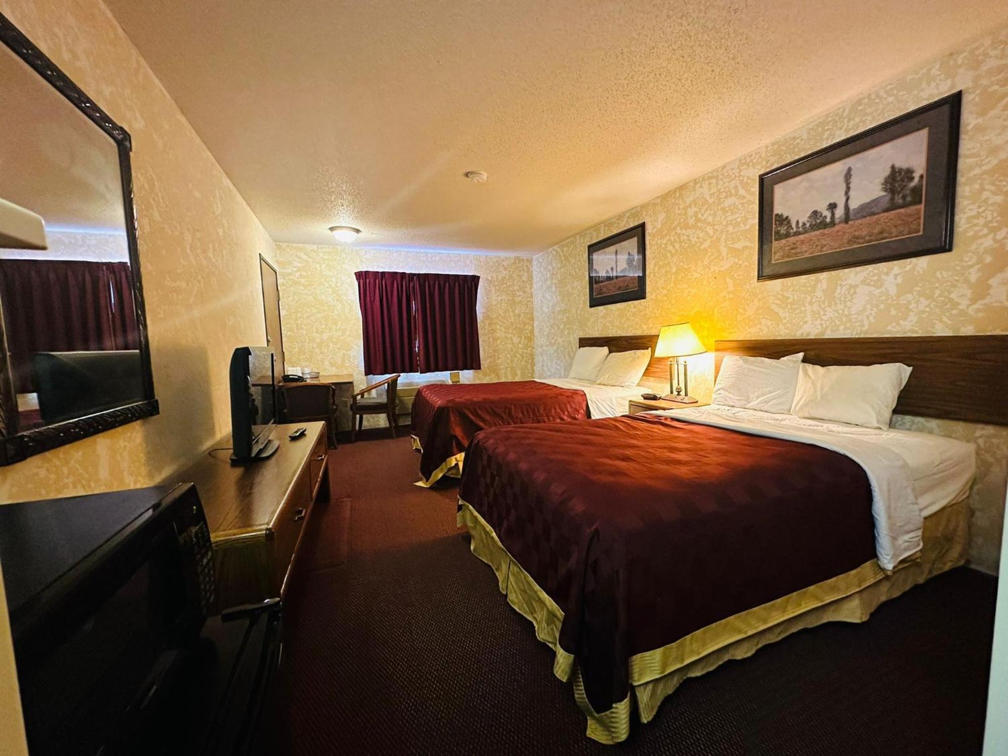 Studio 7 On Main West Fargo Екстериор снимка